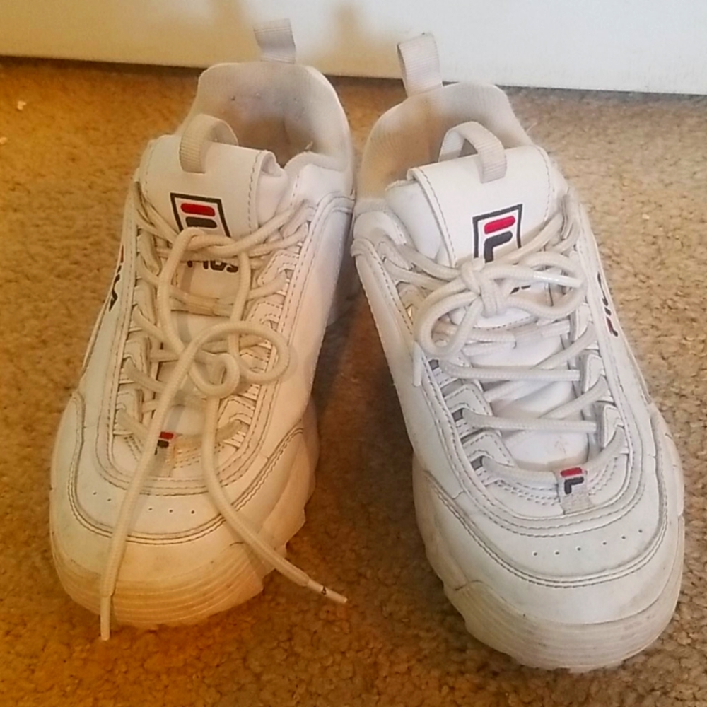 White girls size 5 filas